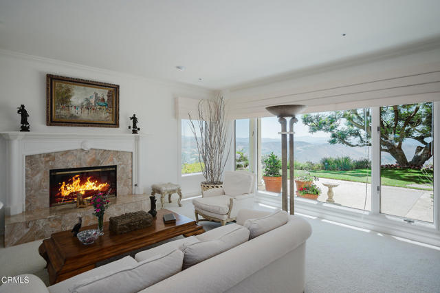 11848 Presilla Road, Camarillo CA: https://media.crmls.org/mediaz/3a8128e9-7c98-41e5-b556-0c4a098c6e98.jpg