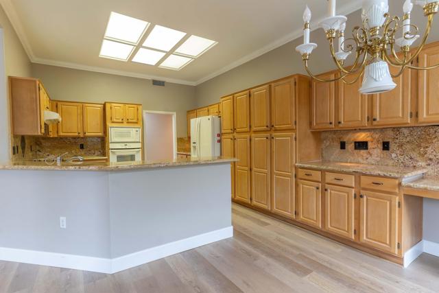 Detail Gallery Image 25 of 45 For 78571 Hidden Palms Dr., Palm Desert,  CA 92211 - 2 Beds | 2/1 Baths