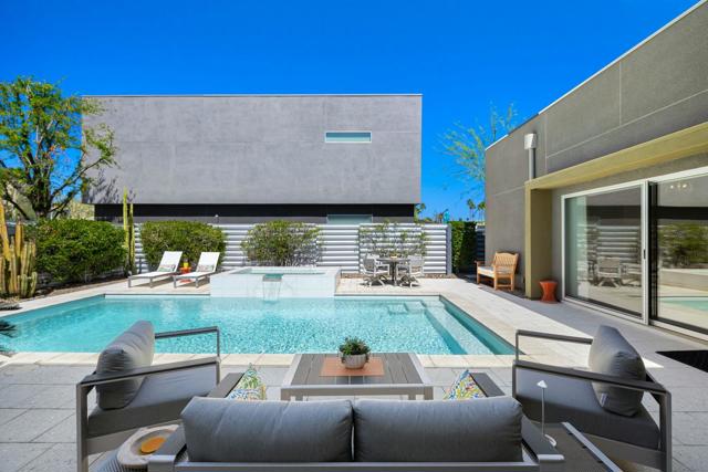 428 Chelsea Drive, Palm Springs CA: https://media.crmls.org/mediaz/3a830fa8-800d-4060-abb5-7490e5580647.jpg