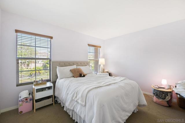 5545 Nanday Ct, Oceanside CA: https://media.crmls.org/mediaz/3a84461b-73c3-4e50-ac07-26282f42c1a7.jpg