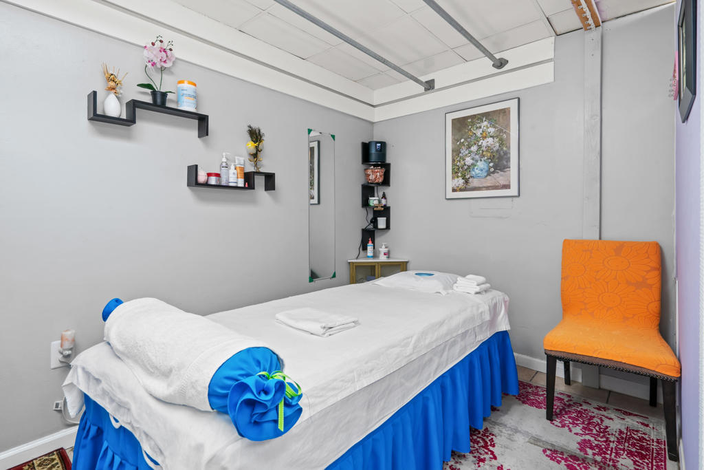 MLS #219123329PS image #33