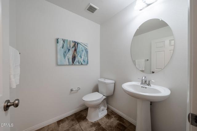 Detail Gallery Image 11 of 37 For 3743 Hawley Avenue Ave, Los Angeles,  CA 90032 - 3 Beds | 2/1 Baths