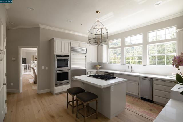 46 Merrill Circle N., Moraga CA: https://media.crmls.org/mediaz/3a865903-99c1-4b65-9a29-cd2cd0d630ee.jpg