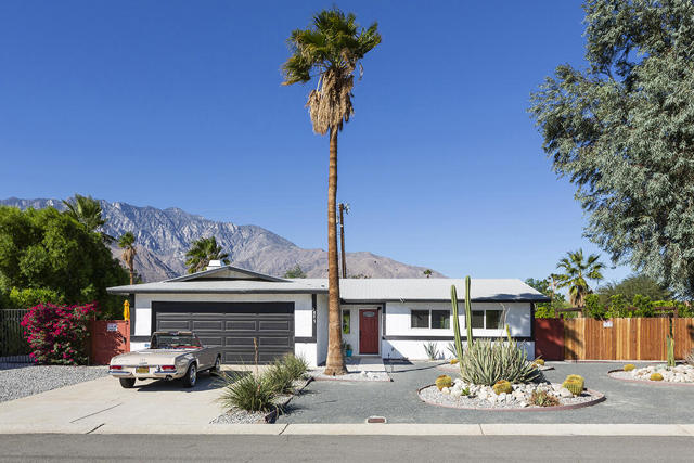 3095 N Chuperosa Road, Palm Springs CA: https://media.crmls.org/mediaz/3a867a98-2bf0-4732-92e2-ec7ab7862555.jpg