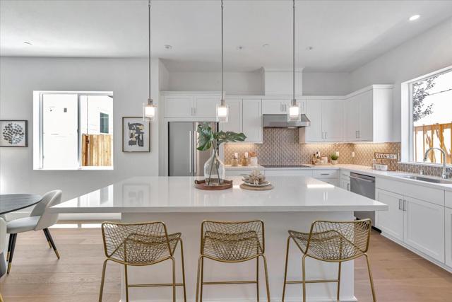 326 Isabelline Court, San Ramon CA: https://media.crmls.org/mediaz/3a873634-c146-4af3-8755-0fedec40e5ac.jpg