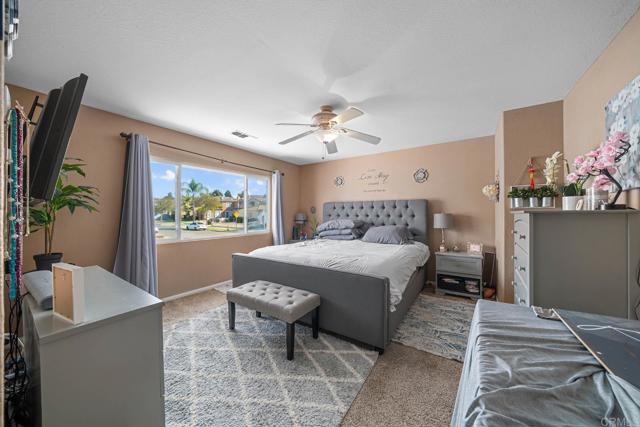 Detail Gallery Image 13 of 42 For 1161 Thistlewood Ave, Chula Vista,  CA 91913 - 3 Beds | 2/1 Baths