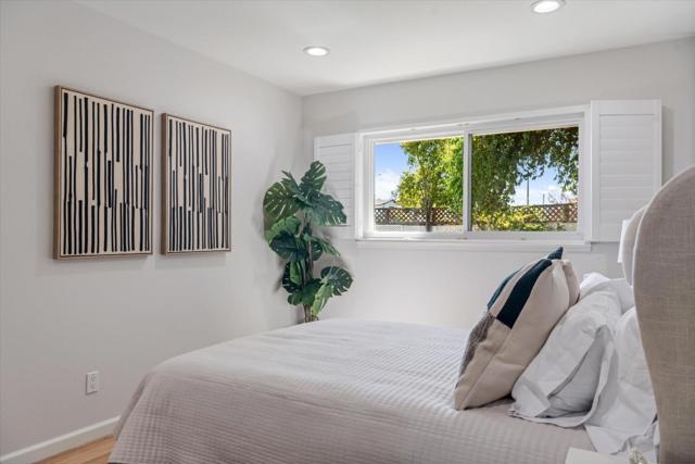 100 Highland Oaks Drive, Los Gatos CA: https://media.crmls.org/mediaz/3a87939d-2c39-4e9d-8d42-485b15a997ed.jpg