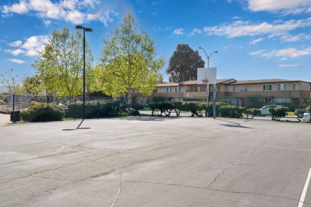 1518 Day Avenue, San Mateo CA: https://media.crmls.org/mediaz/3a881f1b-3592-47ef-9174-48f9e11c790e.jpg