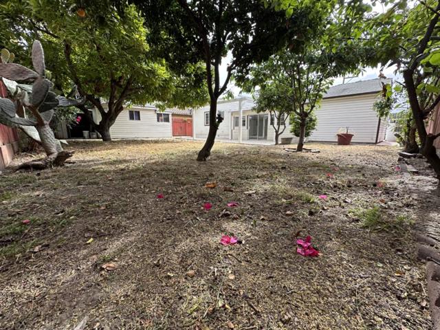 21 N Filice Street, Salinas CA: https://media.crmls.org/mediaz/3a891914-5179-4bc6-98ad-78fccb3fd5b4.jpg