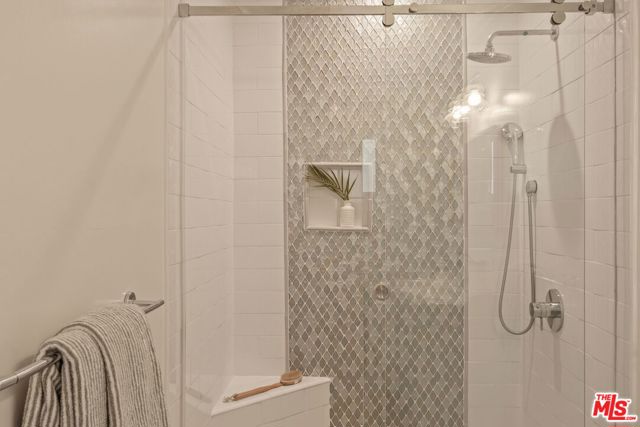 571 N Cahuenga Boulevard, Los Angeles CA: https://media.crmls.org/mediaz/3a8922e9-61e6-4e8c-94ca-447e31c18be3.jpg