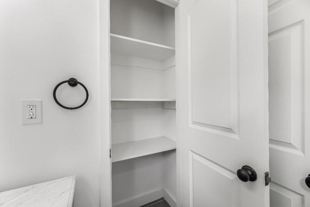 409 San Luis Avenue, Watsonville CA: https://media.crmls.org/mediaz/3a8b11e6-c7f1-4355-8124-673aacbc8533.jpg