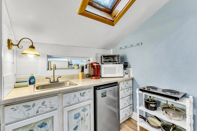 25585 Alderwood St Street, Idyllwild CA: https://media.crmls.org/mediaz/3a8bc5f6-413a-4c70-94aa-70bd9287b0f2.jpg