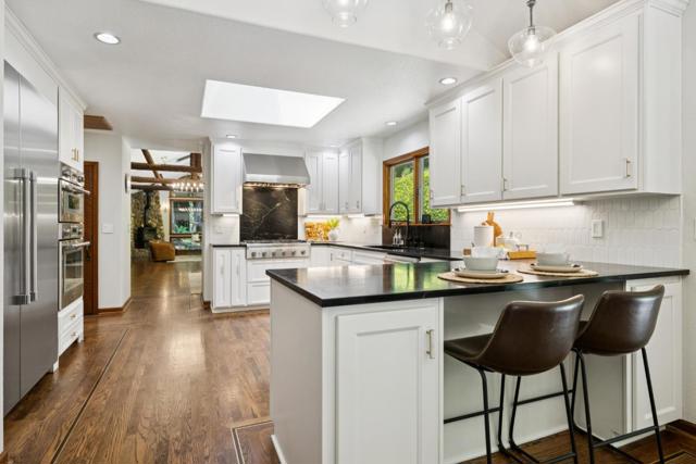 23110 Old Santa Cruz Highway, Los Gatos CA: https://media.crmls.org/mediaz/3a8c5907-3e7c-4463-a0d4-7d76e65f651e.jpg
