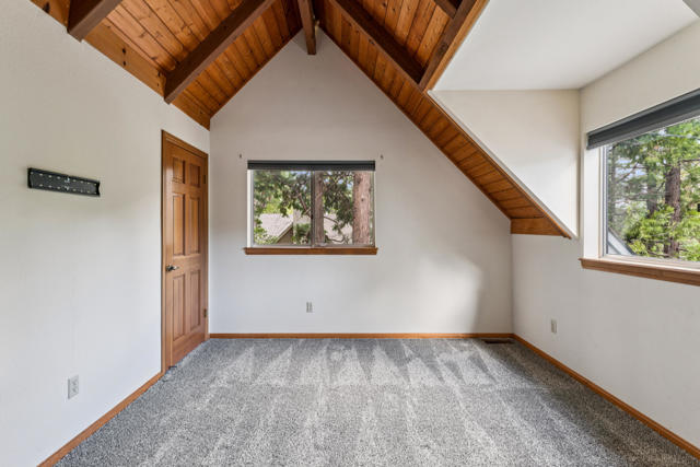 27157 Peninsula Drive, Lake Arrowhead, CA 92352