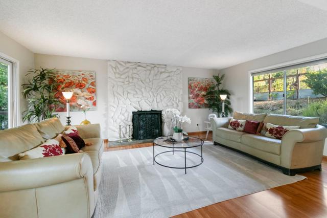 878 Hillcrest Drive, Redwood City CA: https://media.crmls.org/mediaz/3a8e1bbf-6240-4377-810b-0ae215bdb709.jpg