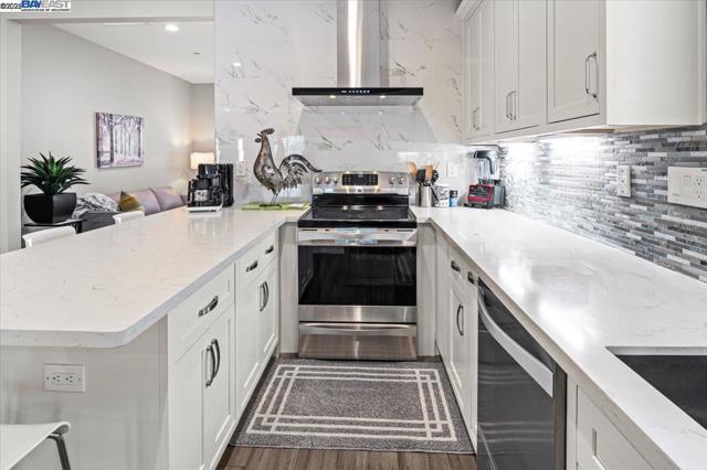 4309 BORA BORA AVE, Fremont CA: https://media.crmls.org/mediaz/3a8f4f45-65ad-4c55-8b94-94f0ce24ef52.jpg