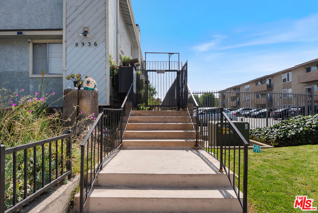 8936 Willis Avenue #11