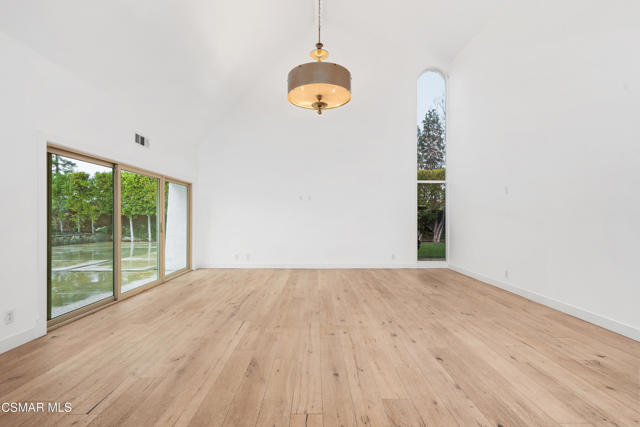 4531 Coolhaven Court, Westlake Village CA: https://media.crmls.org/mediaz/3a8fc781-b952-47c4-a7b4-656d46166589.jpg