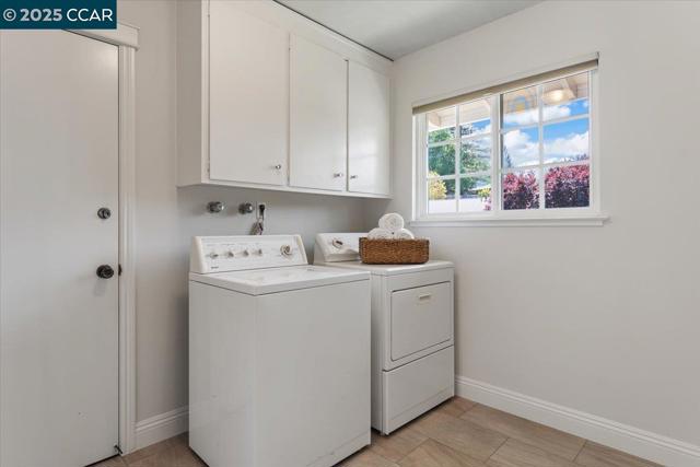 230 Vallecito Lane, Walnut Creek CA: https://media.crmls.org/mediaz/3a90233b-9272-45d3-8413-f48955bac398.jpg