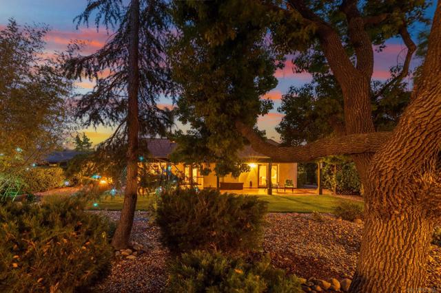 23540 Oriente Way, Ramona CA: https://media.crmls.org/mediaz/3a905b4c-465f-4dfa-a200-07ccb6c61607.jpg