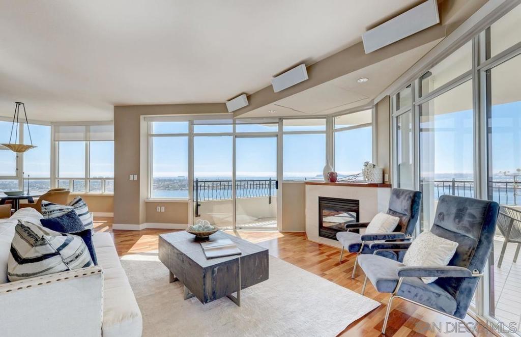 700 W Harbor Dr #2902