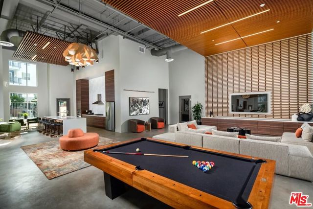 10568 Promenade Gateway, El Monte CA: https://media.crmls.org/mediaz/3a920081-13ff-4d39-b4e4-f728ff08ca04.jpg