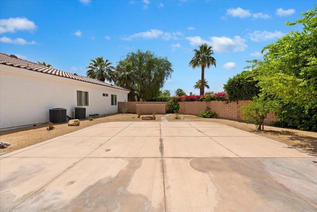 Image 59 of 77 For 80262 Amazon Avenue