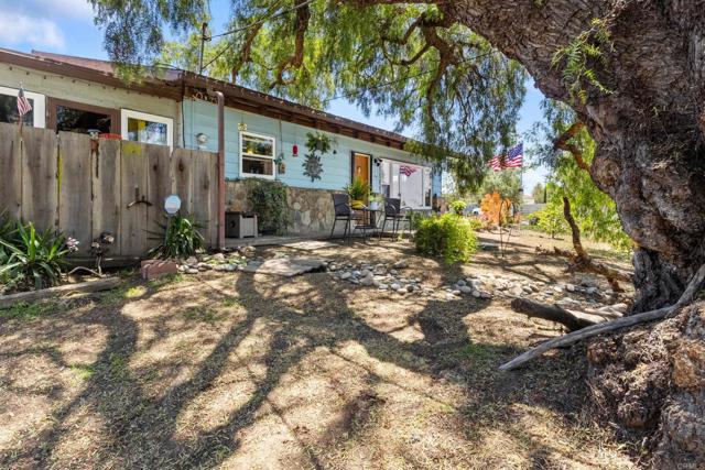 Detail Gallery Image 11 of 17 For 246 Robelini Dr, Vista,  CA 92083 - – Beds | – Baths