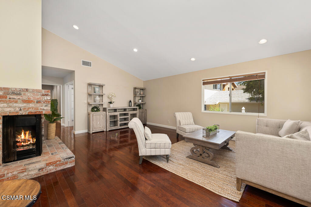 MLS #225003209 img 3