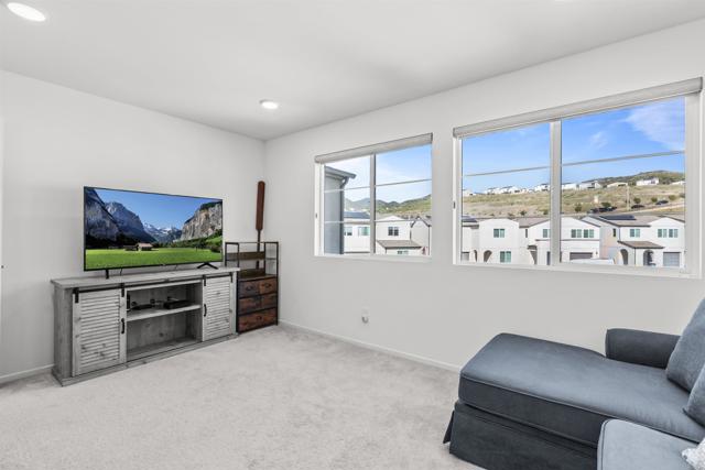 Detail Gallery Image 23 of 30 For 35076 Hacienda Heights, Fallbrook,  CA 92028 - 4 Beds | 3 Baths