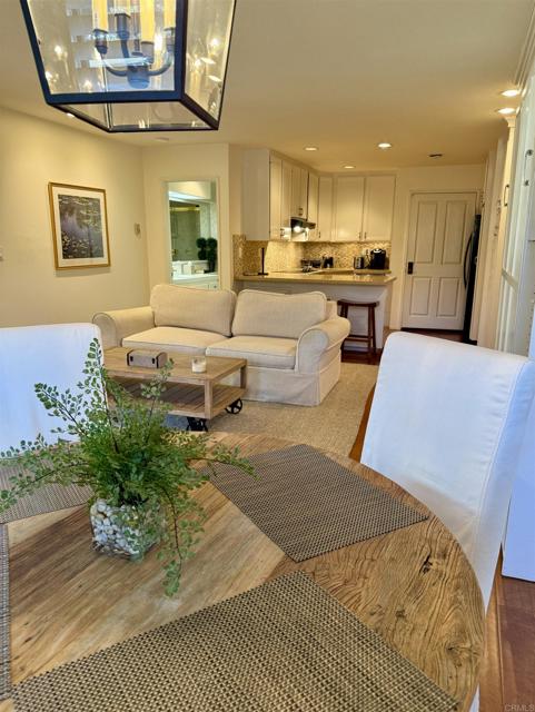 Detail Gallery Image 11 of 30 For 1562 Camino Del Mar #631,  Del Mar,  CA 92014 - 1 Beds | 2 Baths