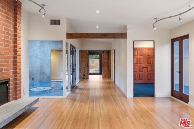 16141 Bayberry Place, Sherman Oaks CA: https://media.crmls.org/mediaz/3a9376ac-de0b-480d-a7dc-79cb78bbc87e.jpg