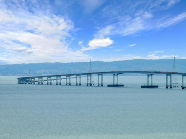 400 Mariners Island Boulevard, San Mateo CA: https://media.crmls.org/mediaz/3a93c378-9273-4862-b1d3-830199683bc0.jpg