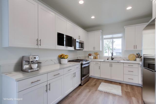 1624 Mauzy Way, El Cajon CA: https://media.crmls.org/mediaz/3a93e29d-8331-455d-b7f6-dddcc18c9441.jpg