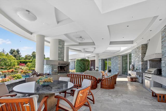 Detail Gallery Image 34 of 40 For 17534 Los Morros, Rancho Santa Fe,  CA 92067 - 4 Beds | 4/4 Baths