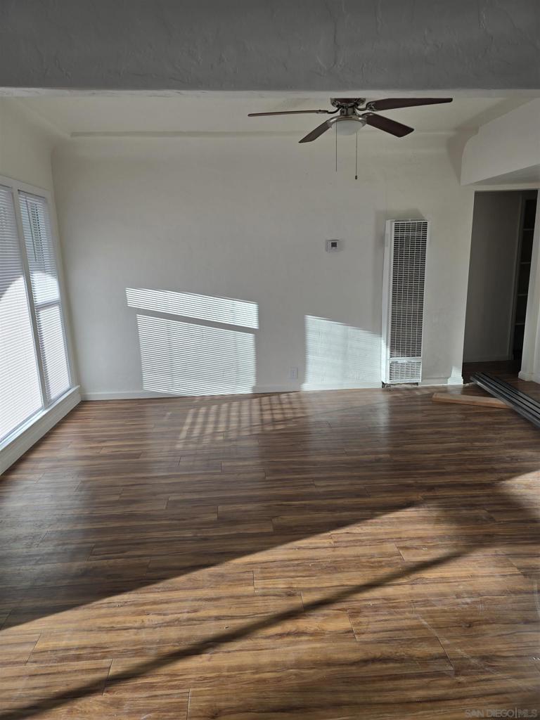 4527 Esther Street - photo 8