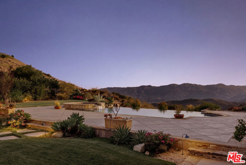 MLS #26859719 image #2