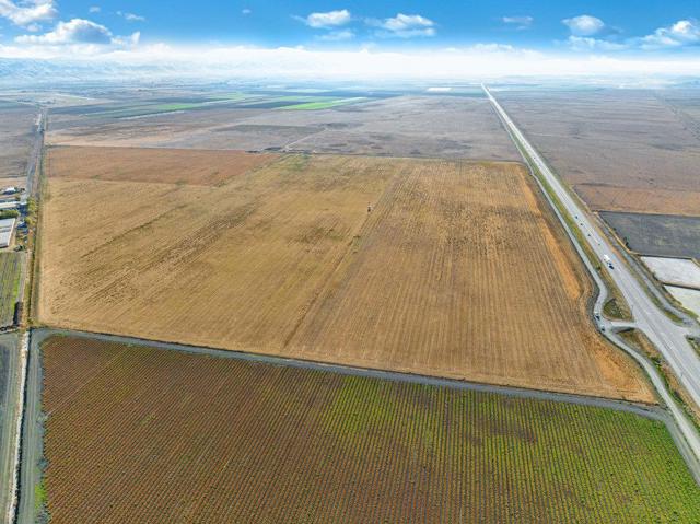 0 Highway 25, Hollister CA: https://media.crmls.org/mediaz/3a9540cd-0825-4202-b858-74238b9ece41.jpg
