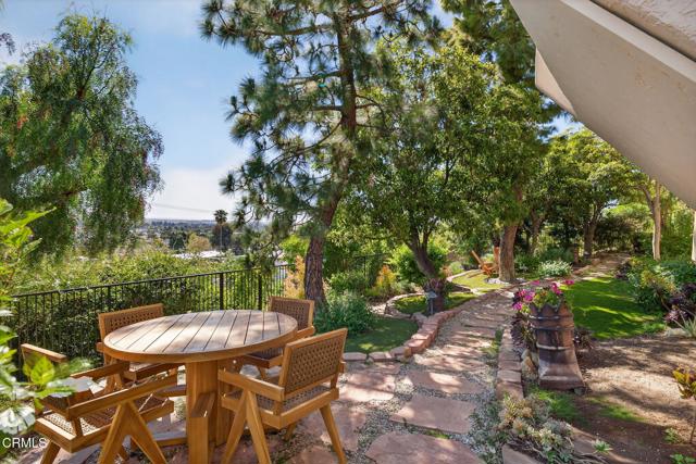 Detail Gallery Image 30 of 36 For 6110 Cobblestone Dr, Ventura,  CA 93003 - 4 Beds | 2/1 Baths
