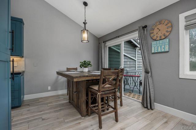 Detail Gallery Image 12 of 40 For 598 Summer View Cir, Encinitas,  CA 92024 - 3 Beds | 2/1 Baths