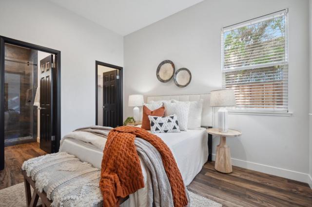 7531 Edinburgh Way, Gilroy CA: https://media.crmls.org/mediaz/3a95c808-a6da-46cf-9a4b-c9bded845d79.jpg