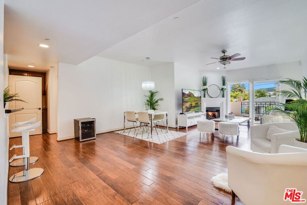 12449 Kling Street 102, Studio City, CA 91604