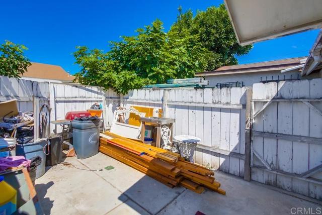 1828 34 B Avenue, National City CA: https://media.crmls.org/mediaz/3a96aeb7-f498-42d7-af85-a10ce7e182de.jpg