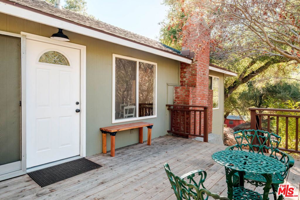 800 N Topanga Canyon Boulevard