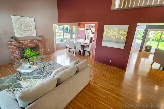 Gorgeous living room1