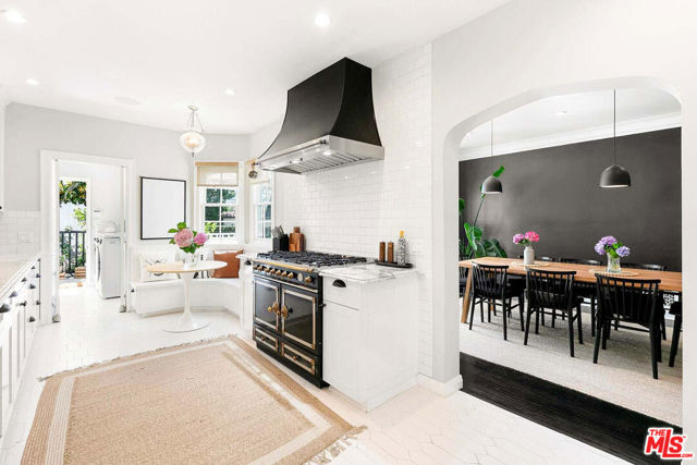 10736 Le Conte Avenue, Los Angeles CA: https://media.crmls.org/mediaz/3a97d618-54f6-4000-a32f-920d03fc9d71.jpg
