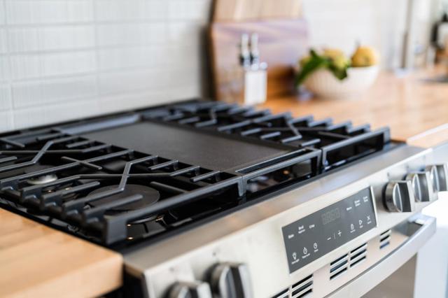421 Oxford Way, Santa Cruz CA: https://media.crmls.org/mediaz/3a98017e-d519-4af7-8cc5-9e9596c7511f.jpg