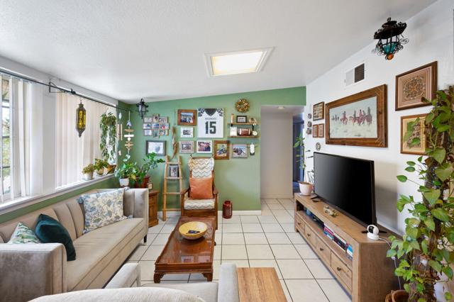 30201 San Diego Drive, Cathedral City CA: https://media.crmls.org/mediaz/3a9871c4-d550-40b1-b9de-efc52d002bf9.jpg