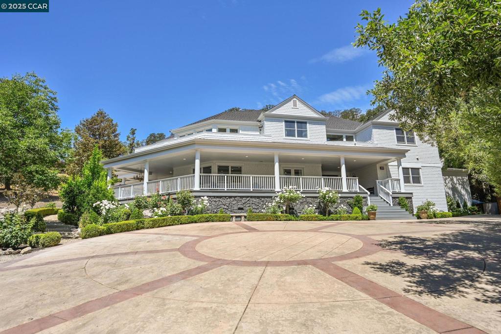 2325 Alameda Diablo