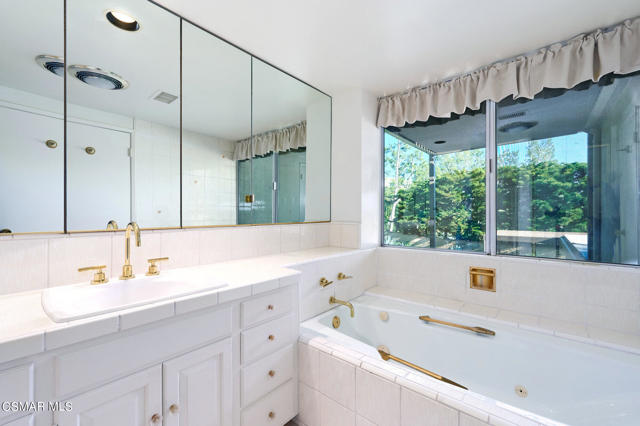 047_1430_camino_magenta_046